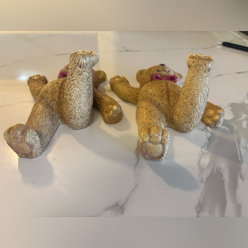 Adorable Vintage Brown Teddy Bear Wall Hooks with Red Bows - Picture 4 of 7